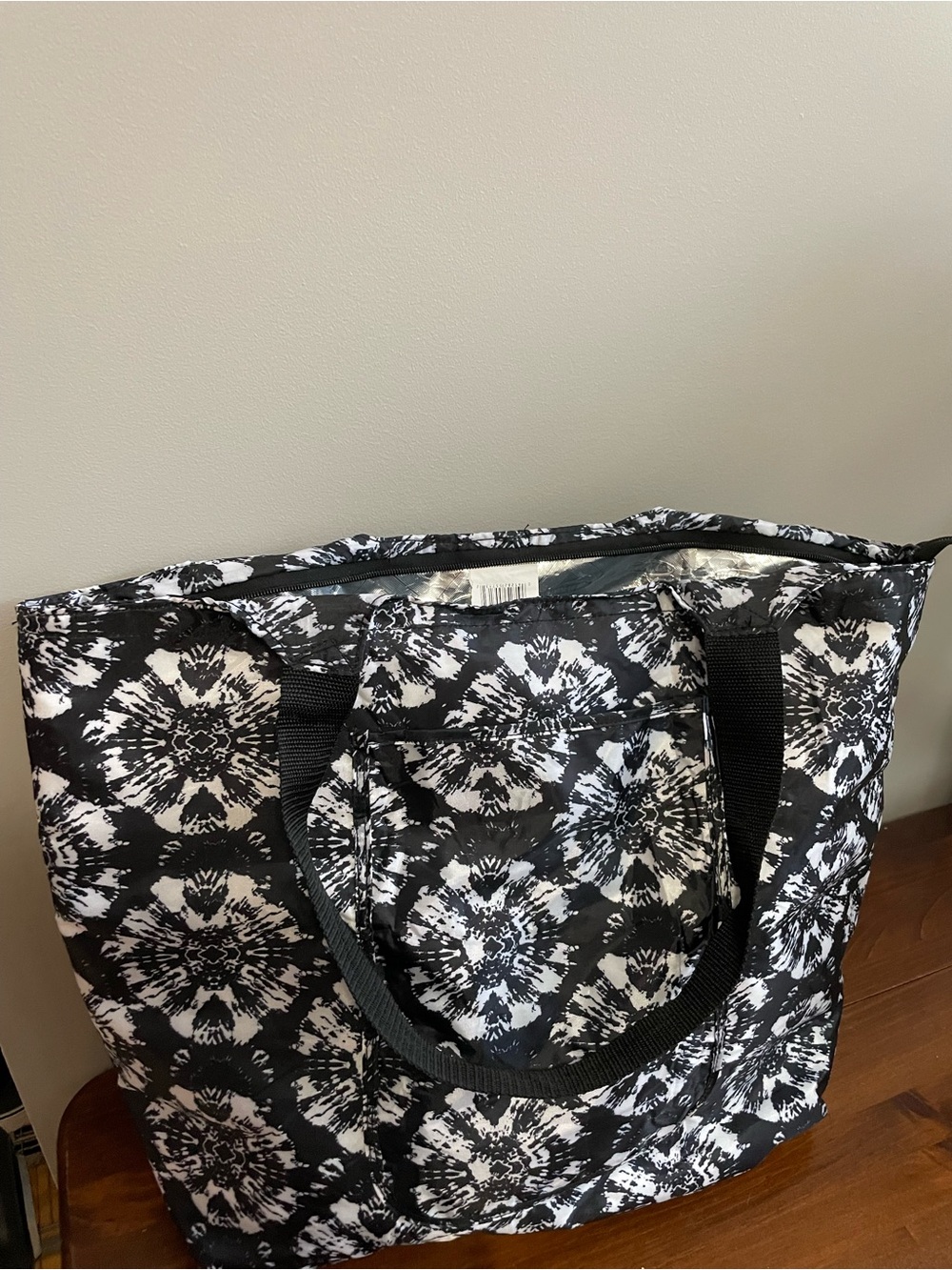 California Innovations Insulated Black and White Tote Bag